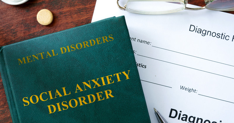 6 STEPS TO GETTING OVER SOCIAL ANXIETY
