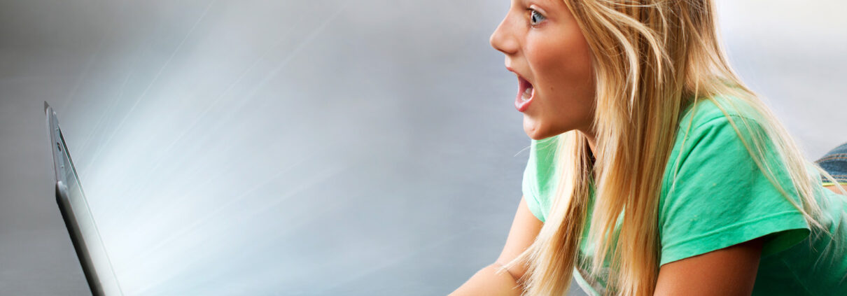 How Parents Can Support College Students Online Learning